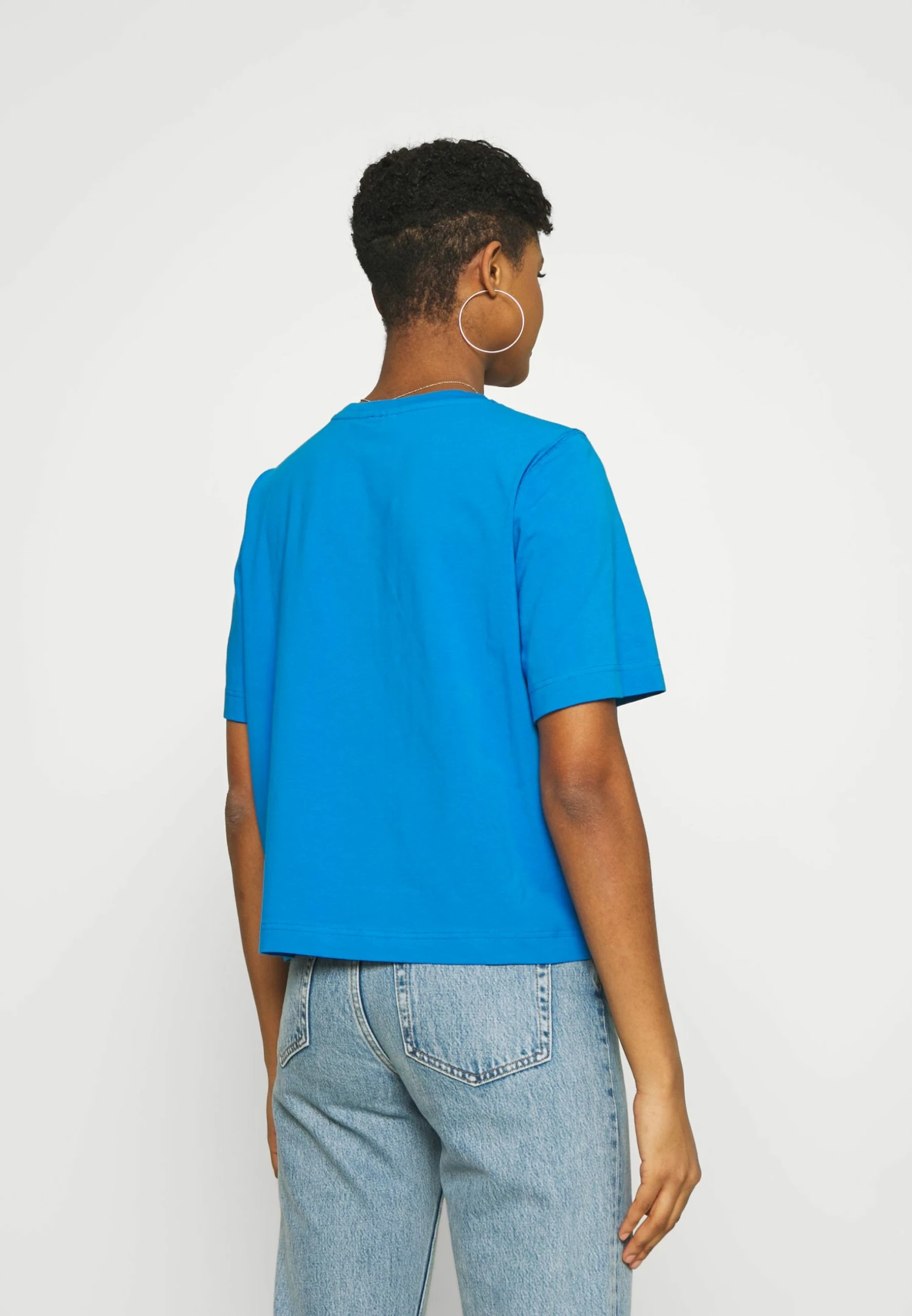 Weekday TRISH - T-shirt basique Women 5 Weekday TRISH - T-shirt basique Women – Image 3