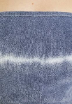 Weekday BRAVO CROP STRAP - Débardeur Women -France Weekday Soldes Boutique 01a98206db934879a5007bdef0cef745