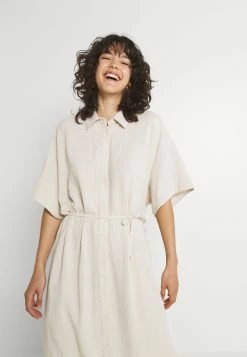 Weekday CORINNA DRESS - Robe chemise Women -France Weekday Soldes Boutique 024a2c153b1046219072b52e50fa54b4