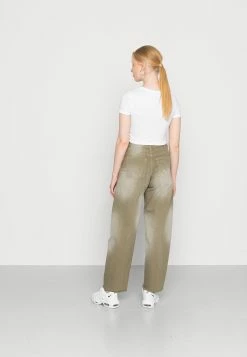 Weekday FAITH TROUSERS - Jean boyfriend Women 10 Weekday FAITH TROUSERS - Jean boyfriend Women -France Weekday Soldes Boutique 03afcab565784477b8e59c8fa70db71d