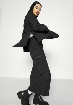 Weekday SIRI - Blazer Women -France Weekday Soldes Boutique 052875353c914c9589569f594cc1145a