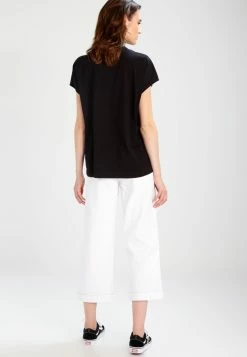 Weekday PRIME - T-shirt basique Women -France Weekday Soldes Boutique 0624aac15a1443daa0632a7c788551e4