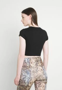 Weekday SABRA 2 PACK - T-shirt basique Women -France Weekday Soldes Boutique 0a145688c1434f6282ec457e688fdeba