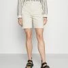 Weekday DANDY - Short en jean Women -France Weekday Soldes Boutique 0c186c42dc664570a4acf2a49667afc4
