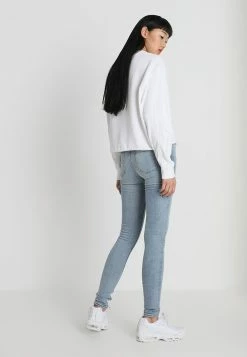 Weekday HUGE CROPPED - Sweatshirt Women -France Weekday Soldes Boutique 0d6f028cf7cd420b9c9593337e143157