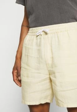 Weekday OLSEN - Short Men 11 Weekday OLSEN - Short Men -France Weekday Soldes Boutique 0dc8c3cc1b244375a619b9257e3b37d5