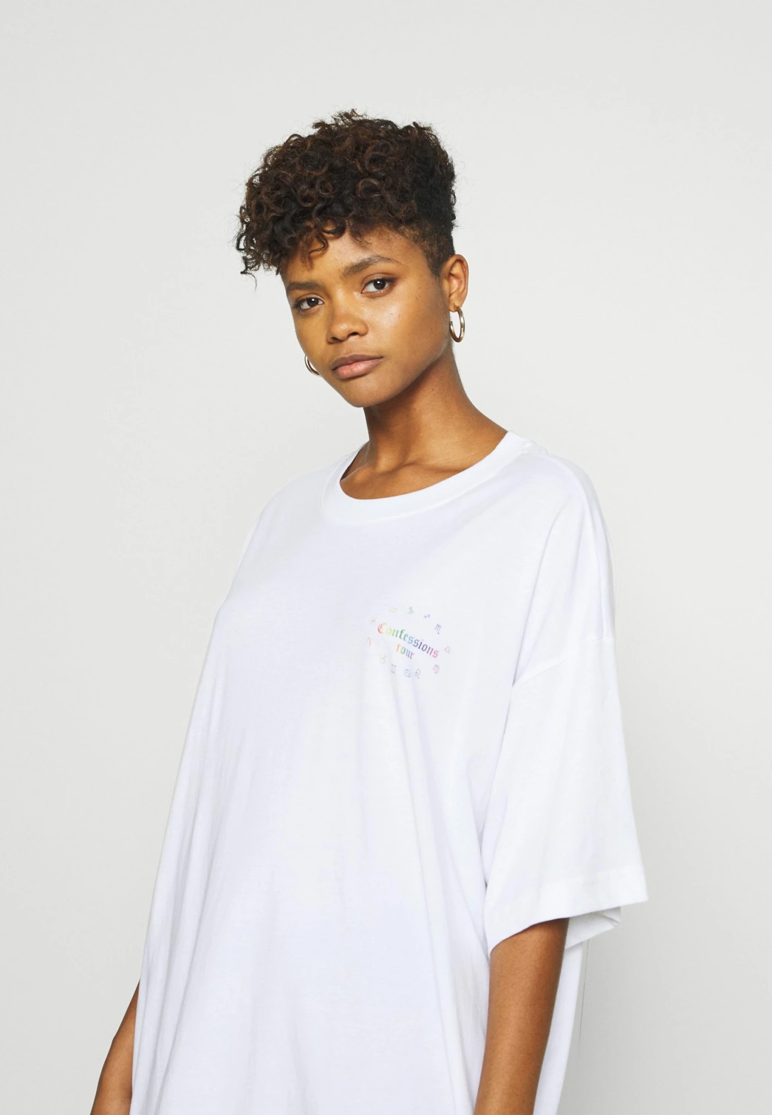 Weekday HUGE - T-shirt imprimé Women 6 Weekday HUGE - T-shirt imprimé Women – Image 4