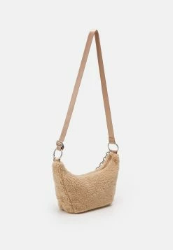 Weekday NOAH PILE HANDBAG - Sac à main Women 10 Weekday NOAH PILE HANDBAG - Sac à main Women -France Weekday Soldes Boutique 11042d2f79ac4e5c82781c603c09349e