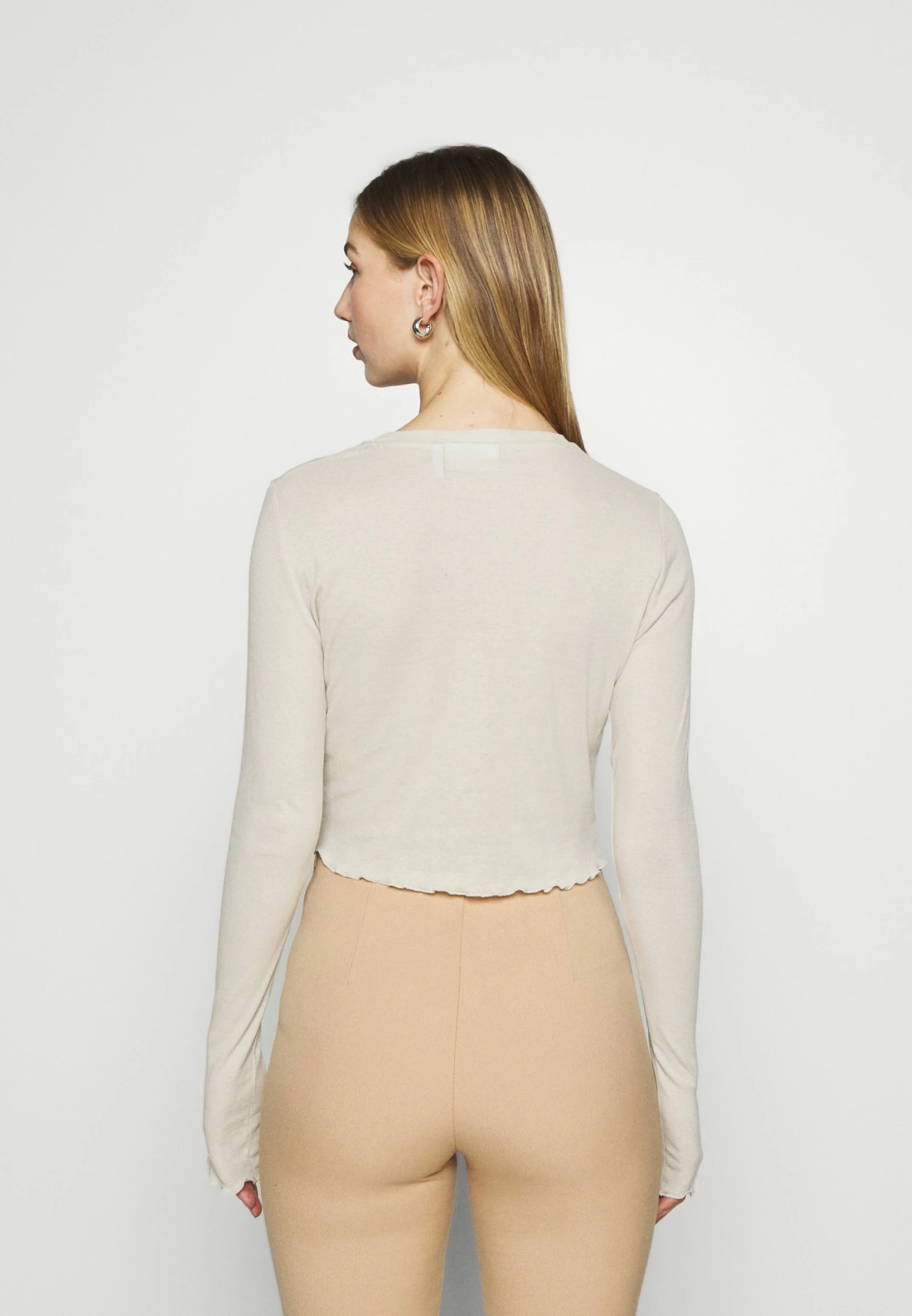 Weekday SENA LONG SLEEVE - T-shirt à manches longues Women 5 Weekday SENA LONG SLEEVE - T-shirt à manches longues Women – Image 3