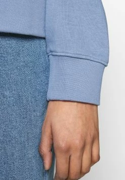 Weekday HUGE CROPPED - Sweatshirt Women -France Weekday Soldes Boutique 1508c7c4040f45bcacda684f304cc155