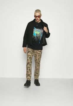 Weekday OVERSIZED UNISEX - T-shirt imprimé All -France Weekday Soldes Boutique 17c612ec70be4478854d27631a497de6