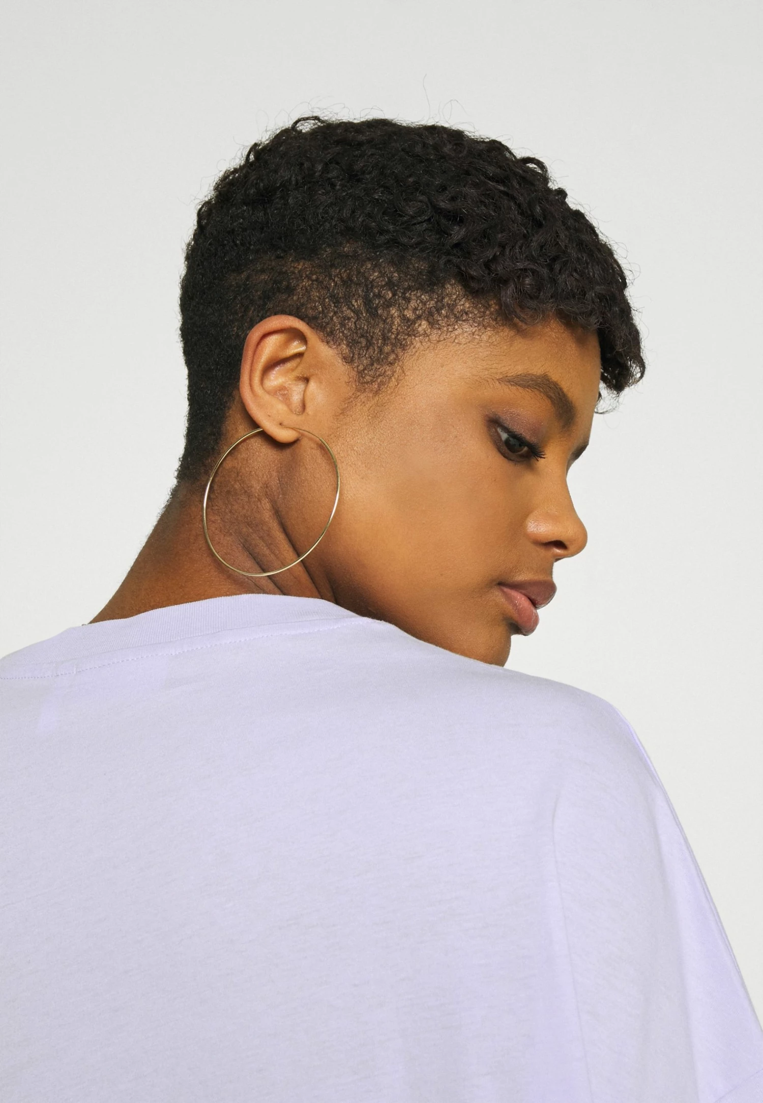 Weekday HUGE - T-shirt basique Women 7 Weekday HUGE - T-shirt basique Women – Image 5