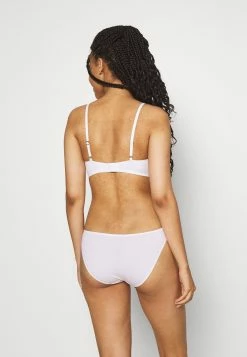 Weekday ROSALIDA 3 PACK - Slip Women 11 Weekday ROSALIDA 3 PACK - Slip Women -France Weekday Soldes Boutique 1b391453e29c4af2bcca6e90f8836df8