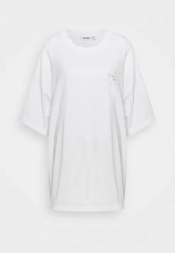 Weekday HUGE - T-shirt imprimé Women 23 Weekday HUGE - T-shirt imprimé Women -France Weekday Soldes Boutique 1c33404cce4942ab8da1ab7918f250d2 4