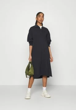 Weekday MARGO RUGGER DRESS - Robe de jour Women -France Weekday Soldes Boutique 1ca9efc5e88d4e86ac1afa69b691f20f