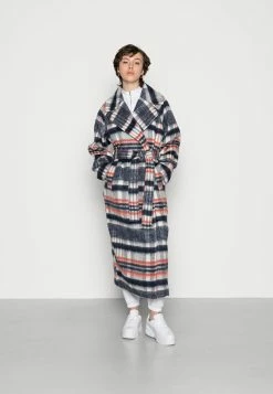 Weekday KIA COAT - Manteau classique Women
