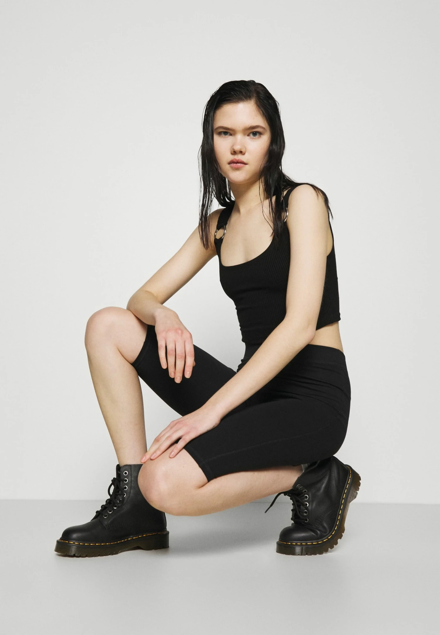 Weekday MAURICE BIKER - Short Women 6 Weekday MAURICE BIKER - Short Women – Image 4