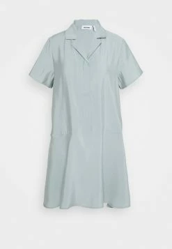 Weekday KANDI DRESS - Robe chemise Women -France Weekday Soldes Boutique 240a04641b4742a9af0cc77bcd8fb129