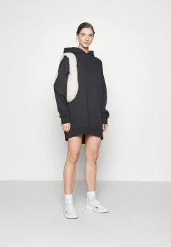 Weekday LIZETTE HOODIE DRESS - Robe de jour Women -France Weekday Soldes Boutique 24464d15d97942d59f70b5fc3647de2b