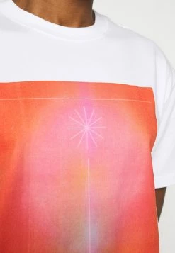 Weekday STEFY - T-shirt imprimé Men -France Weekday Soldes Boutique 24eb260b322249eb8d00ae35d58a9f3e