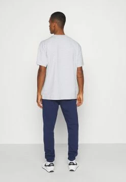 Weekday T-shirt basique Men -France Weekday Soldes Boutique 2f161b11a95243538bab0811fd8b6339