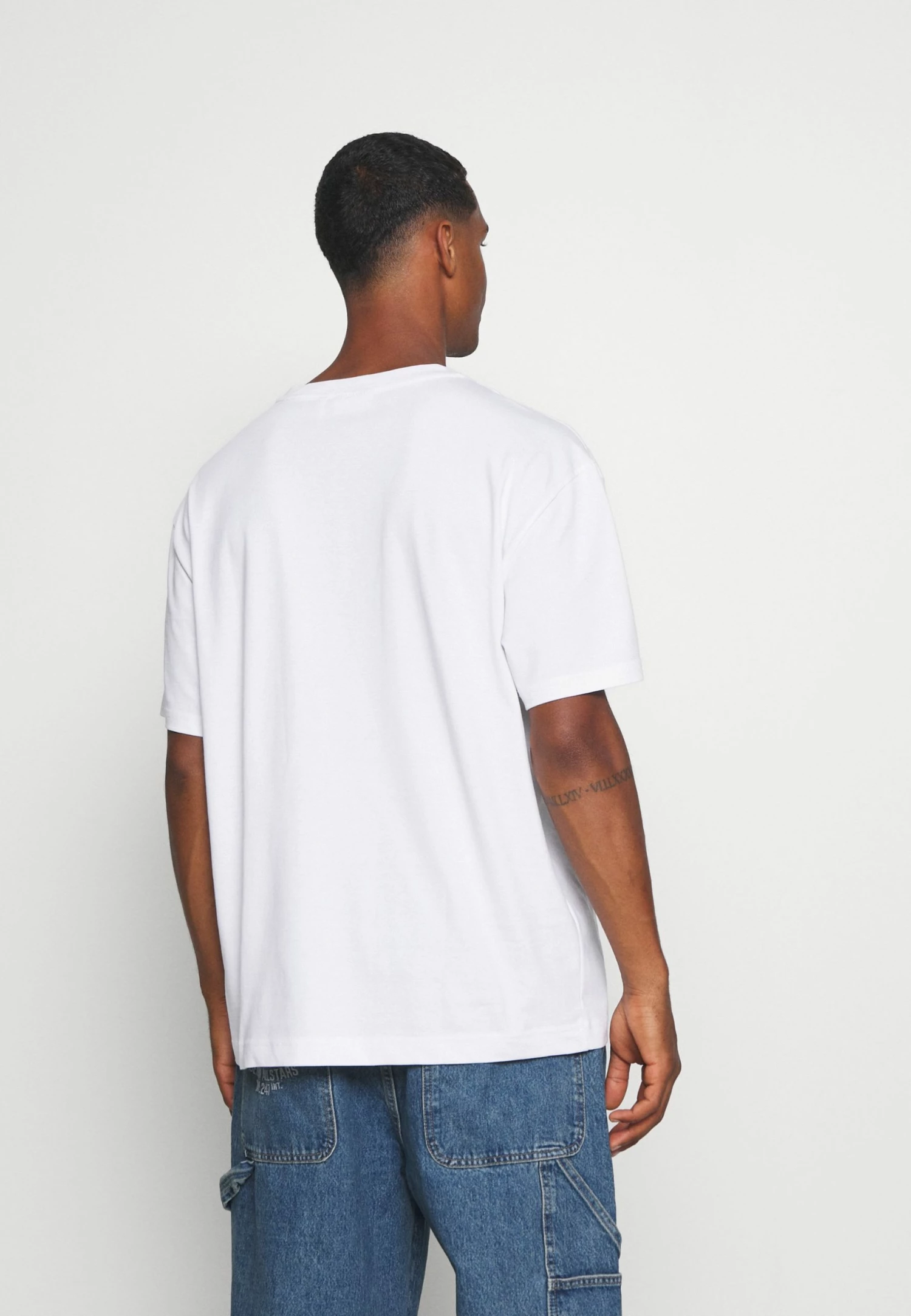 Weekday BAGDE UNISEX - T-shirt imprimé All 5 Weekday BAGDE UNISEX - T-shirt imprimé All – Image 3