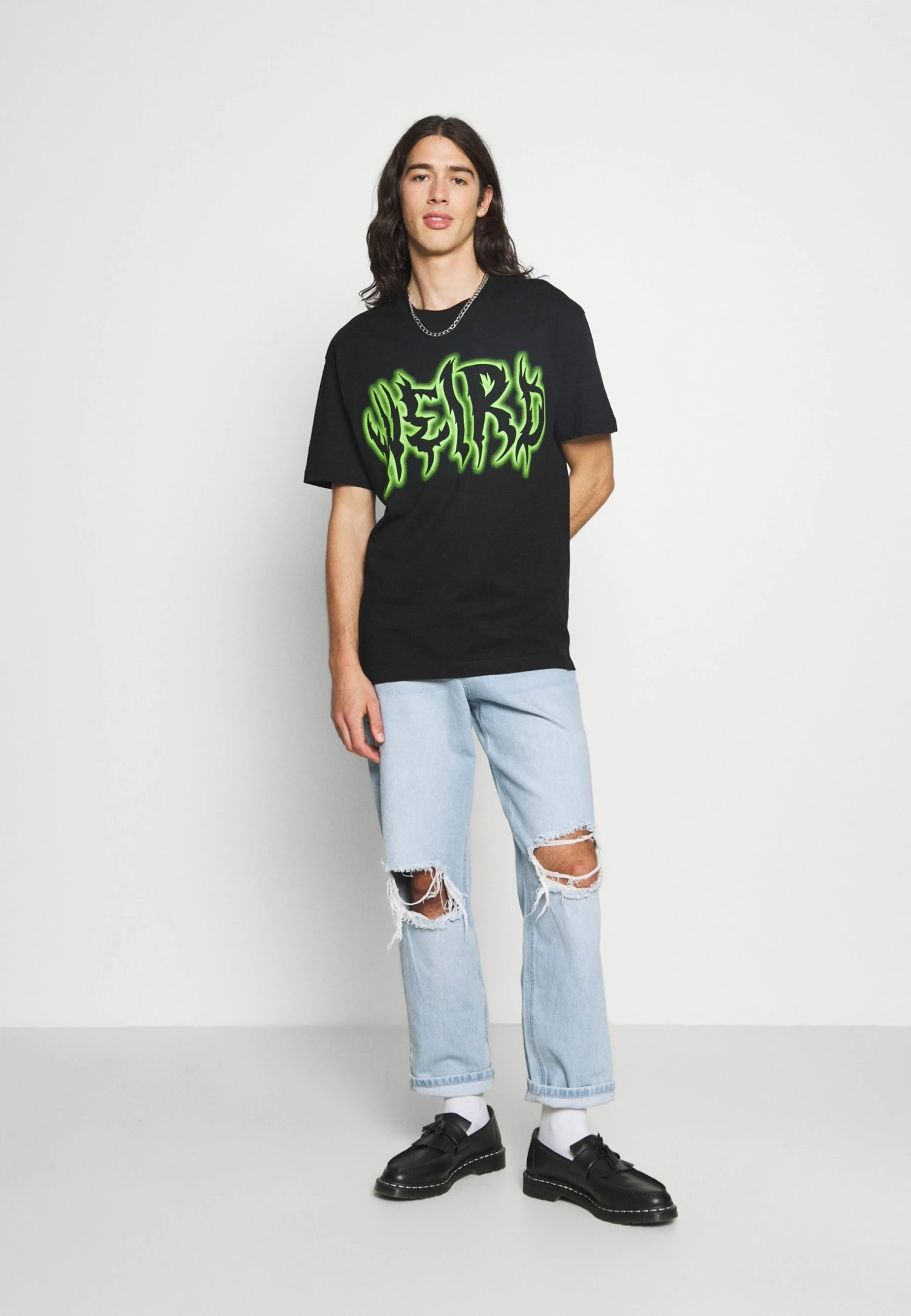 Weekday OVERSIZED UNISEX - T-shirt imprimé All 4 Weekday OVERSIZED UNISEX - T-shirt imprimé All – Image 2