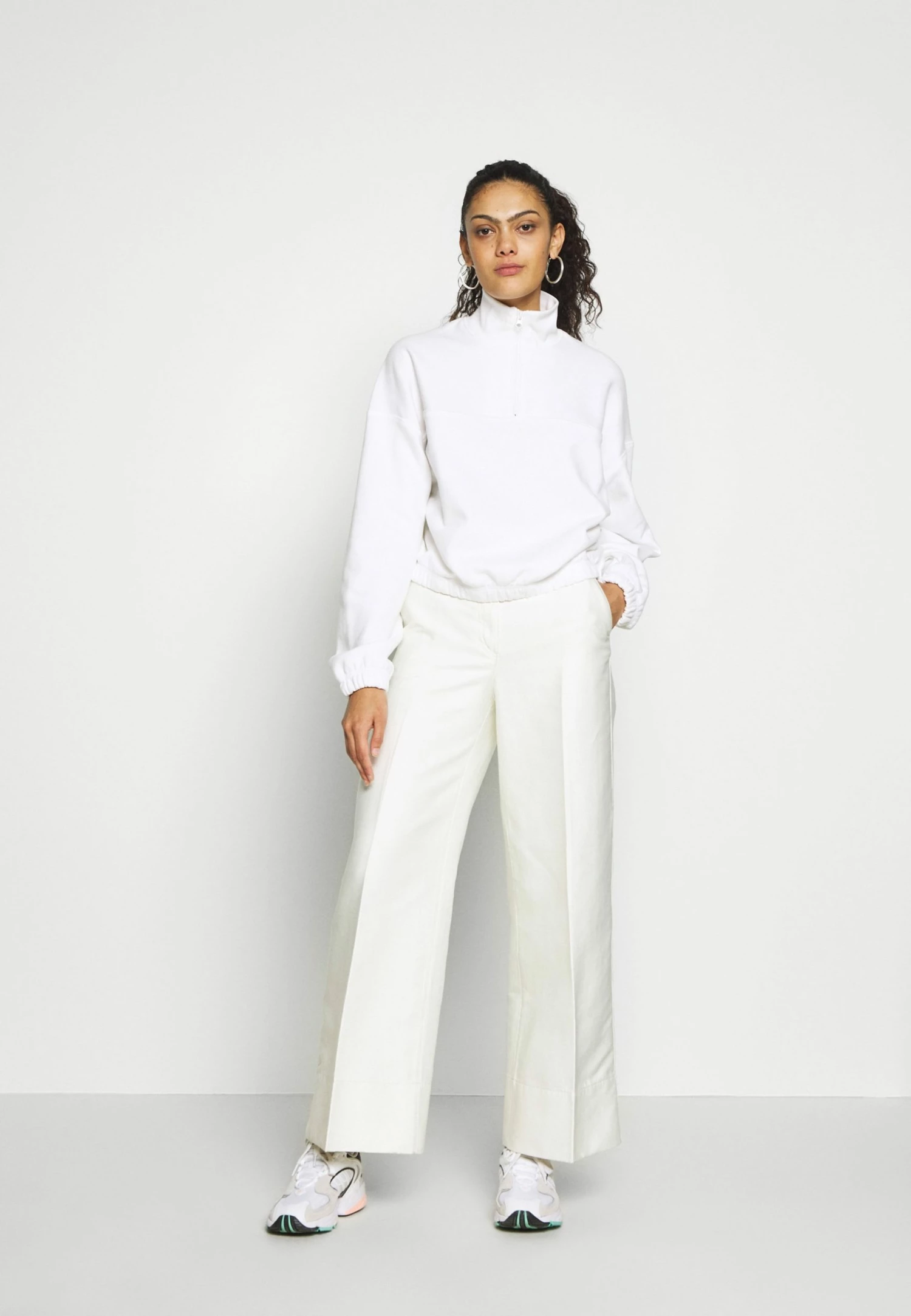 Weekday LOU - Sweatshirt Women 4 Weekday LOU - Sweatshirt Women – Image 2