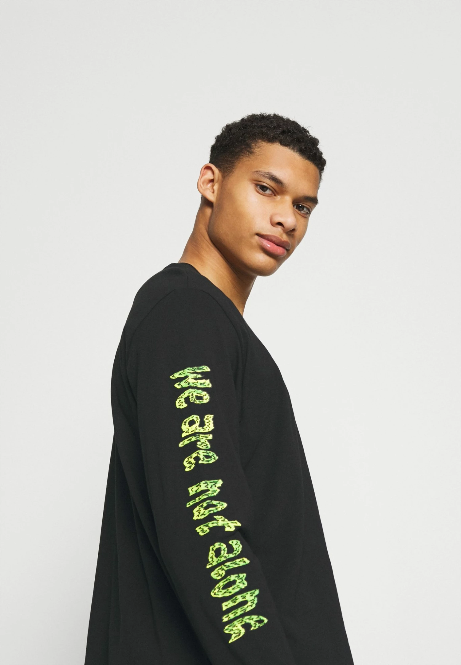 Weekday HACK PRINTED LONGSLEEVE UNISEX - T-shirt imprimé All 7 Weekday HACK PRINTED LONGSLEEVE UNISEX - T-shirt imprimé All – Image 5