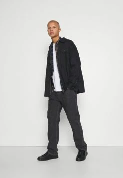 Weekday SPACE - Jean droit Men -France Weekday Soldes Boutique 345f19b7a1c449dd855a381c13837077