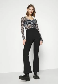 Weekday NICOLE - T-shirt à manches longues Women -France Weekday Soldes Boutique 35a4630af15d44f487826c898b5d8ea1