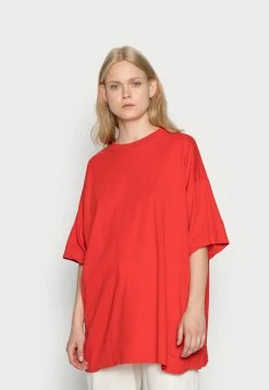 Weekday HUGE - T-shirt basique Women -France Weekday Soldes Boutique 37d323731183498ab61c30d5e048d067