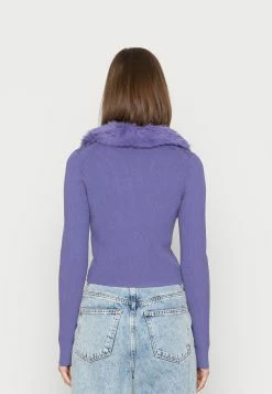 Weekday FURRY CARDIGAN - Gilet Women -France Weekday Soldes Boutique 3b1e12d1da9c4c1b9bb40387573ff906