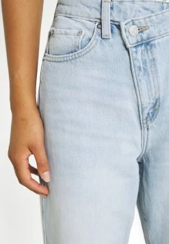 Weekday AVERY - Jean boyfriend Women 13 Weekday AVERY - Jean boyfriend Women -France Weekday Soldes Boutique 3b87be3c642c44599b7b37da40fdda04