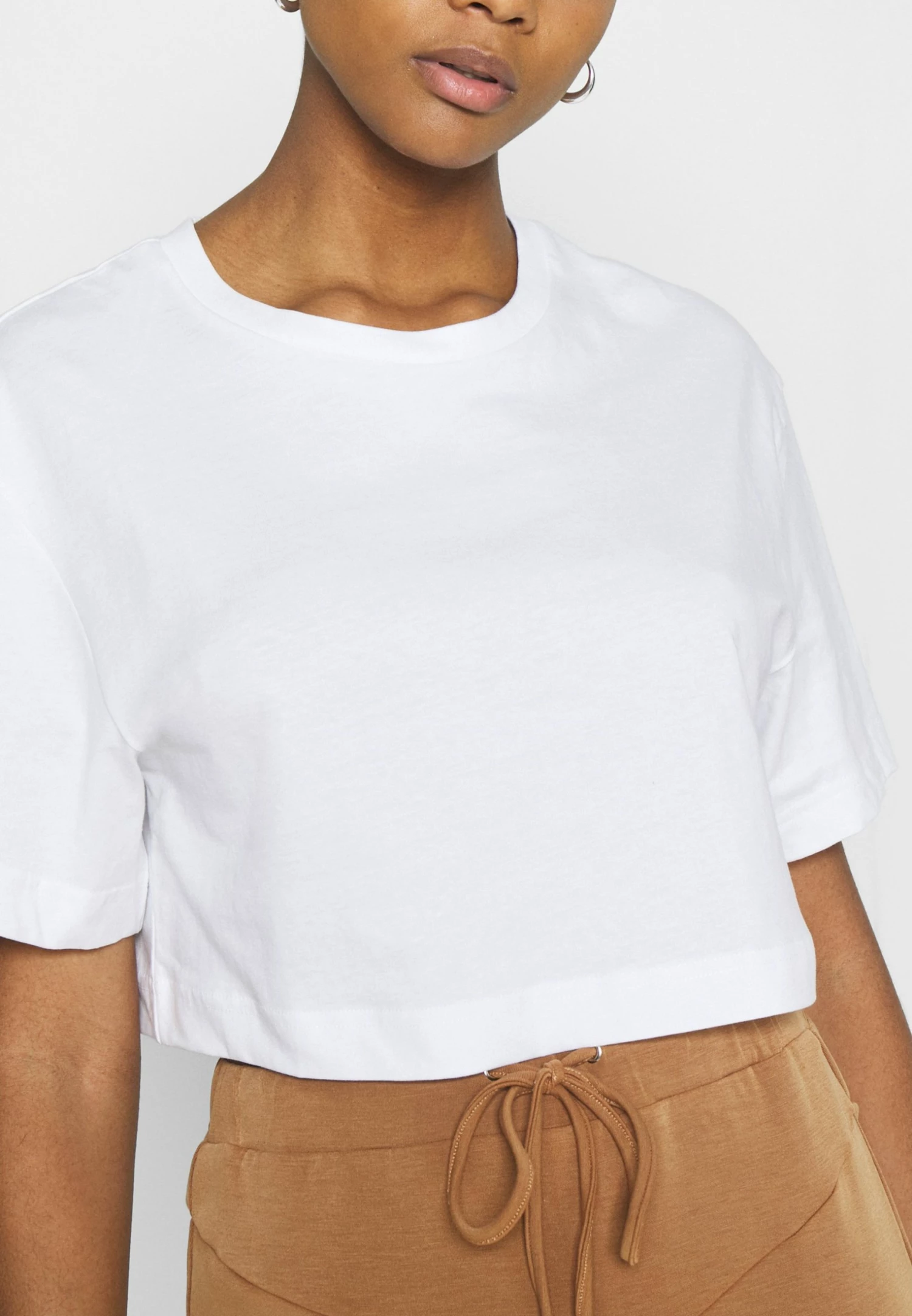 Weekday CROP VOLUME - T-shirt basique Women 7 Weekday CROP VOLUME - T-shirt basique Women – Image 5