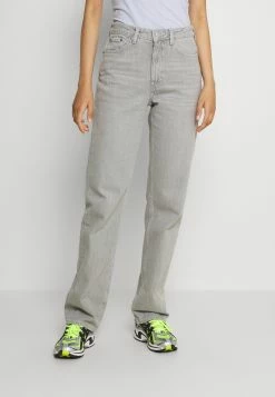 Weekday VOYAGE - Jean droit Women