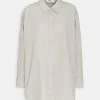 Weekday EDYN - Chemisier Women 1 Weekday EDYN - Chemisier Women -France Weekday Soldes Boutique 4820de97363a4bedb078cb0c942cb9e9
