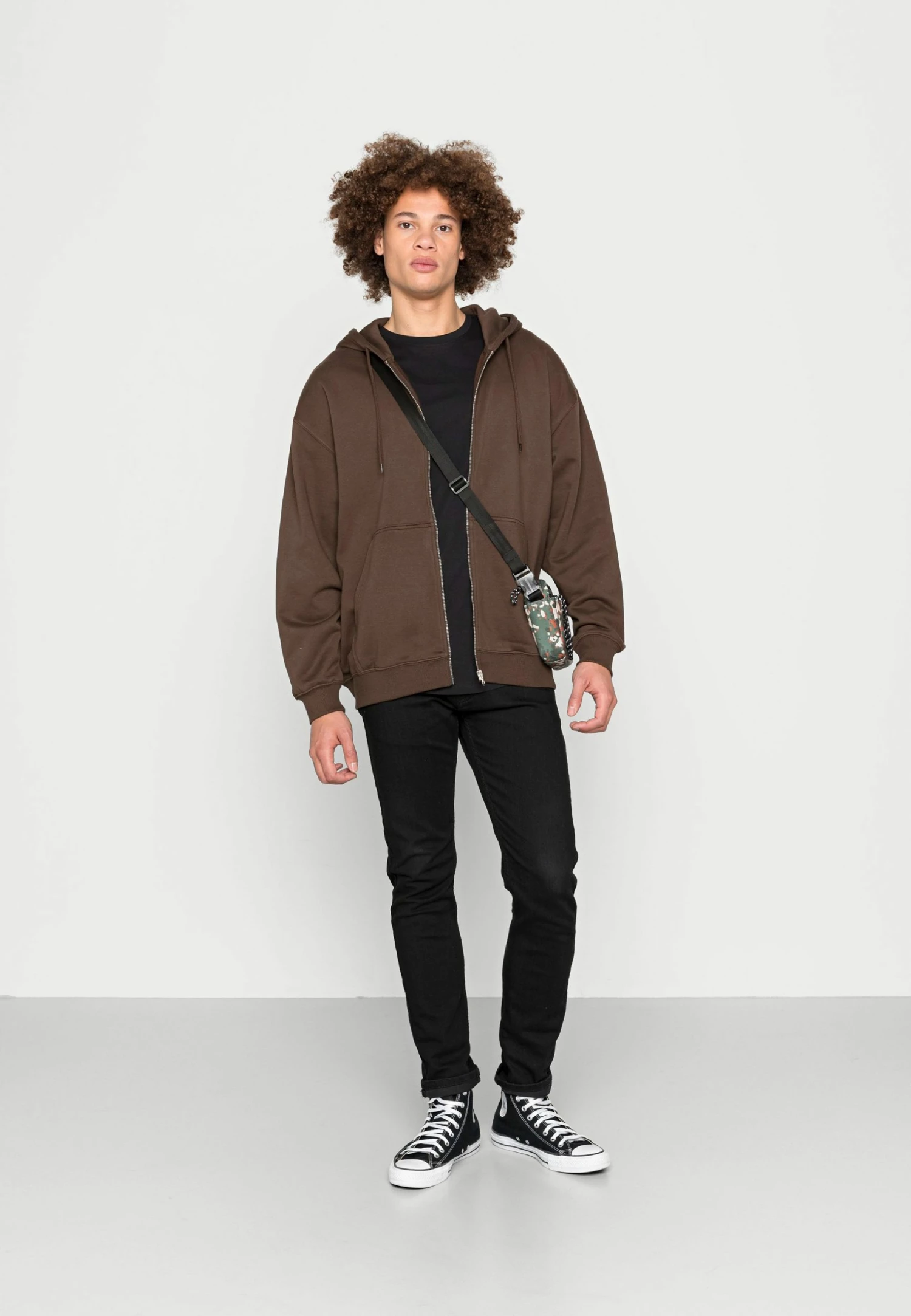Weekday OVERSIZED ZIP HOODIE - Sweat à capuche zippé Men 4 Weekday OVERSIZED ZIP HOODIE - Sweat à capuche zippé Men – Image 2