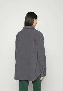 Weekday BESS - Veste polaire Women -France Weekday Soldes Boutique 4e8a6ce4692a4f8a9914bba97e2e44a5