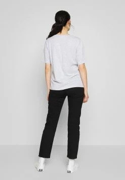 Weekday LAST V NECK - T-shirt basique Women -France Weekday Soldes Boutique 4ff1aabc4f07493788bbb9b5447bd0cf