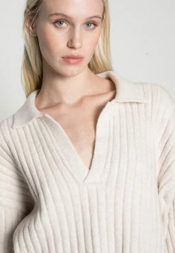 Weekday HUSKY SWEATER - Pullover Women -France Weekday Soldes Boutique 52d2e3fe32b94571b5f4f3f2113926bc