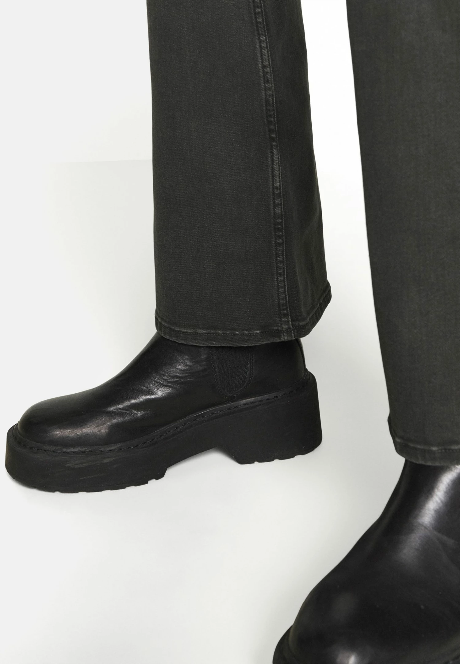 Weekday JEANS TUNED BLACK - Jean flare Women 6 Weekday JEANS TUNED BLACK - Jean flare Women – Image 4