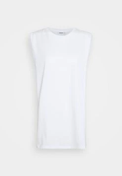 Weekday SLEEVELESS TANK - Débardeur Women 19 Weekday SLEEVELESS TANK - Débardeur Women -France Weekday Soldes Boutique 5ccd1a65f67d4a19a7802655ffce12df 1