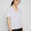 Weekday LAST V NECK - T-shirt basique Women -France Weekday Soldes Boutique 605dd03884994789afd2087ca1e50c5c