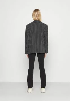 Weekday MARLIN OVERSIZED - Manteau court Women -France Weekday Soldes Boutique 61cf83d7bda349d185f41aebda9e4b20