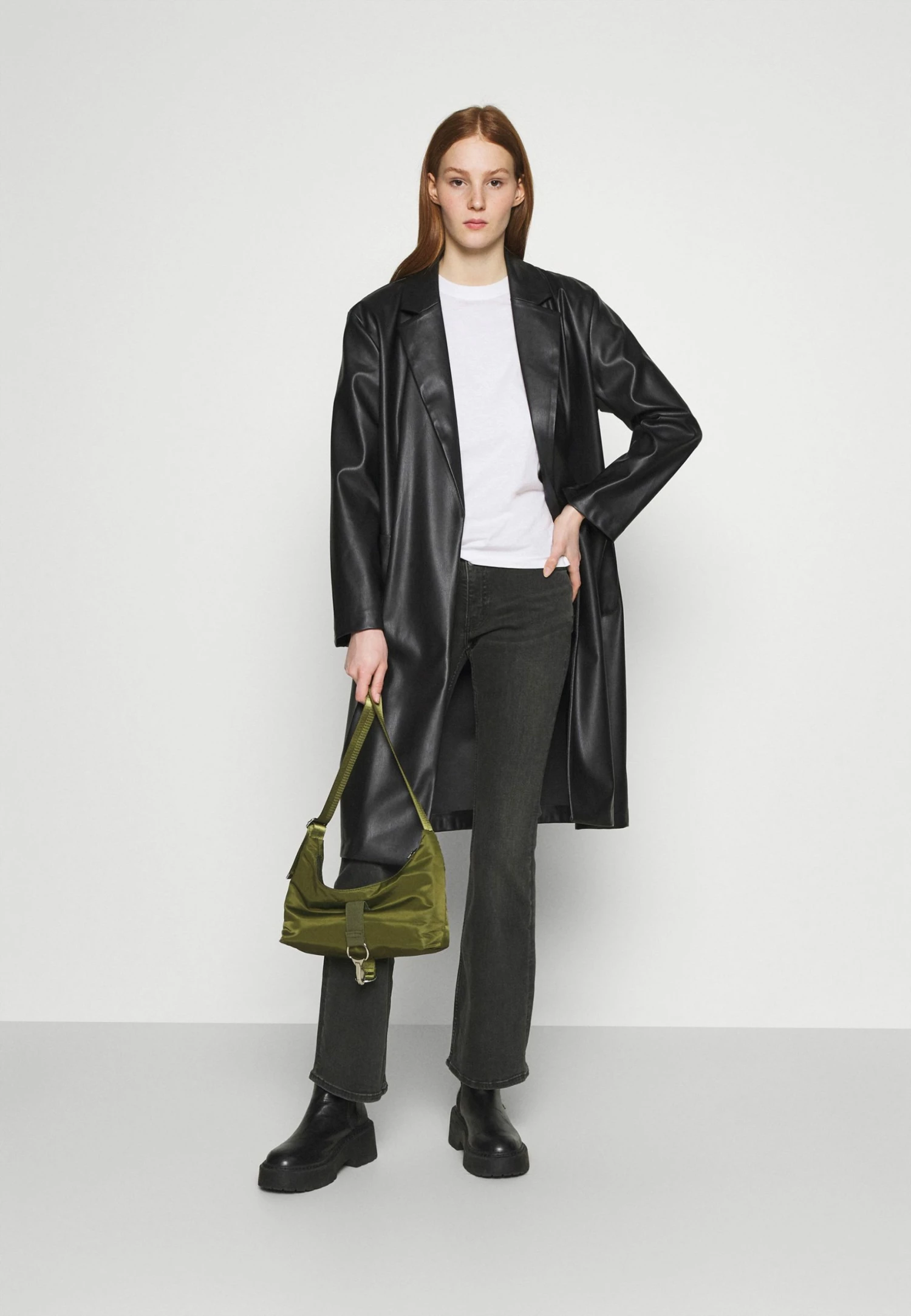 Weekday JEANS TUNED BLACK - Jean flare Women 4 Weekday JEANS TUNED BLACK - Jean flare Women – Image 2