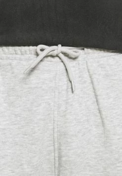 Weekday SEBBE NARROW - Pantalon de survêtement Men -France Weekday Soldes Boutique 68609f677cfa43439d050d9aba76cfb9