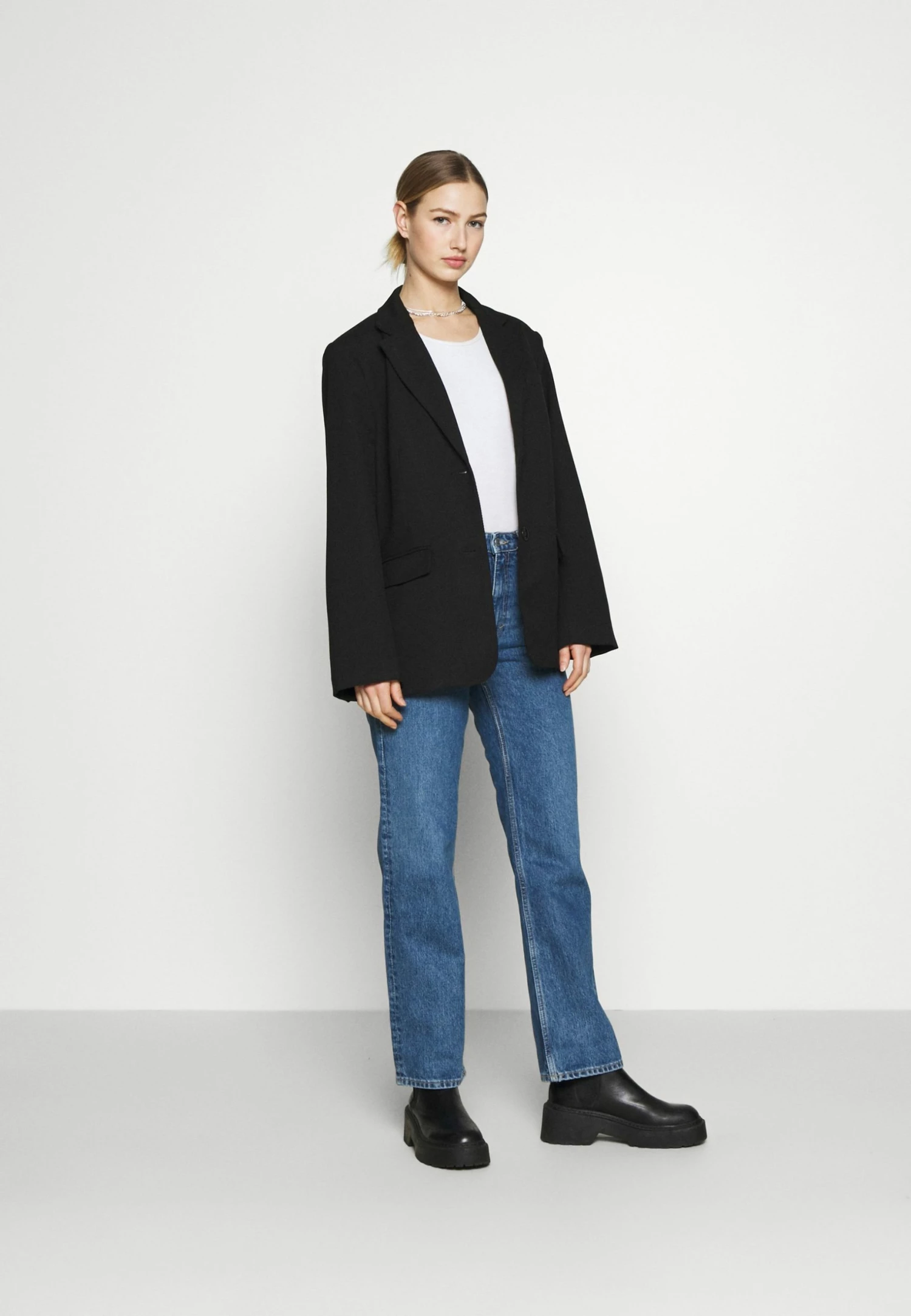 Weekday VOYAGE - Jean droit Women 4 Weekday VOYAGE - Jean droit Women – Image 2