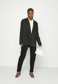 Weekday LASH - Jean boyfriend Women -France Weekday Soldes Boutique 6dce2e6ecaf64fcc967188339b49bd76