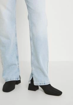 Weekday AVERY - Jean boyfriend Women 16 Weekday AVERY - Jean boyfriend Women -France Weekday Soldes Boutique 705a35b2aebd40bdbfb6d1b1790a0449